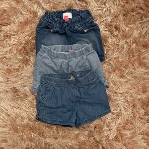 The Children’s Place Toddler Girls 3T 3 pack pull on shorts. 2 chambray 1 denim.
